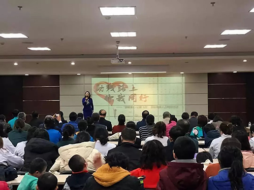 图为辽宁活动现场