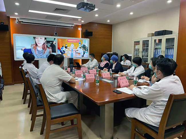 图为远程会诊现场