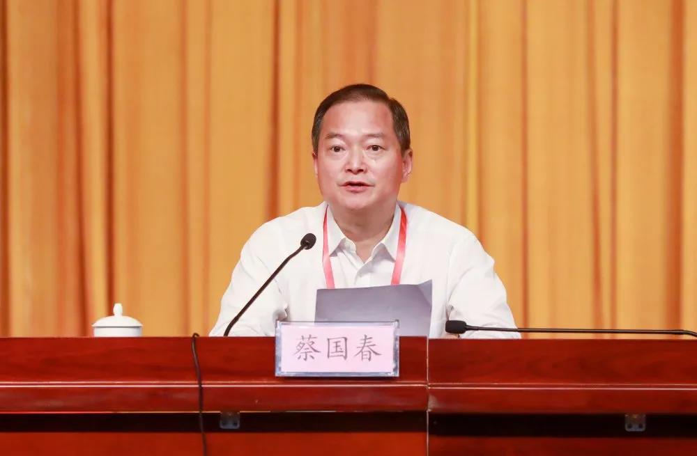 图为蔡国春讲话