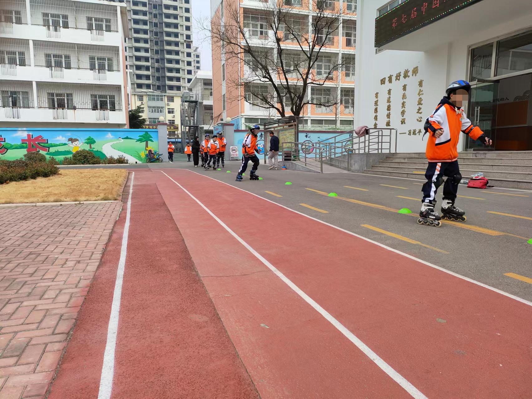 图为活动现场