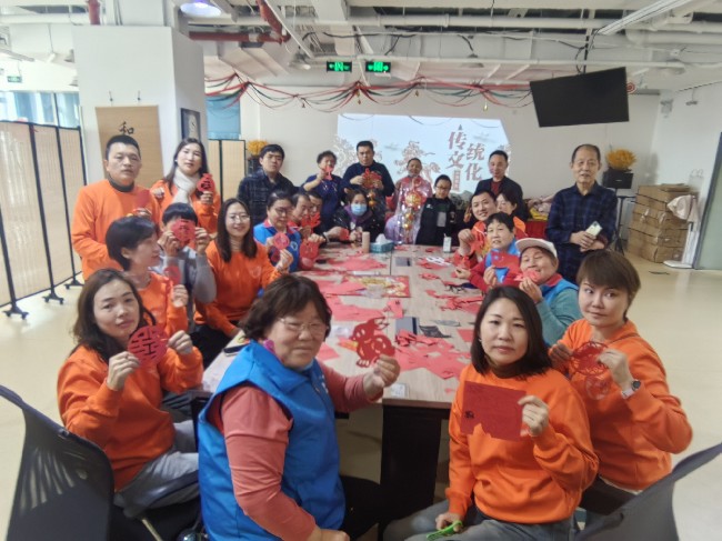图为活动现场 