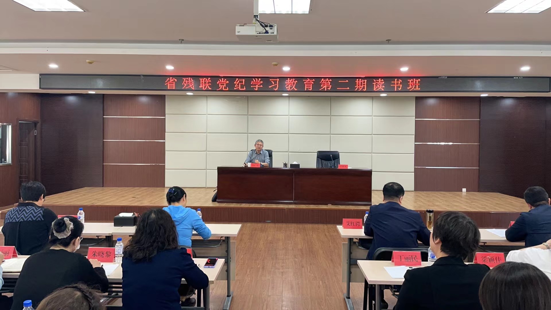 点击浏览下一页