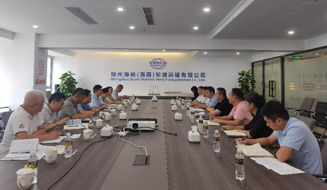 图为残疾人拓岗促就业交流会现场
