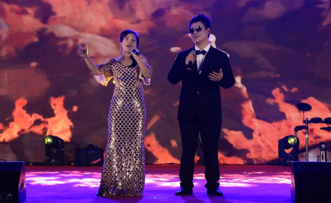 图为残疾人文化艺术下乡巡演现场