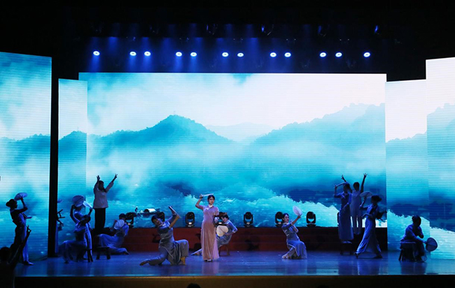 图为演出现场