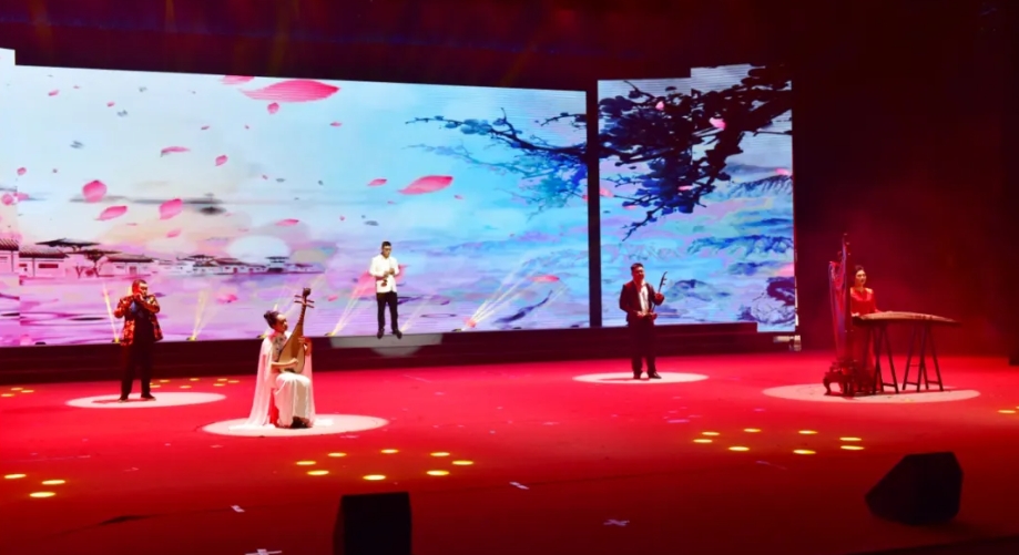 图为活动现场