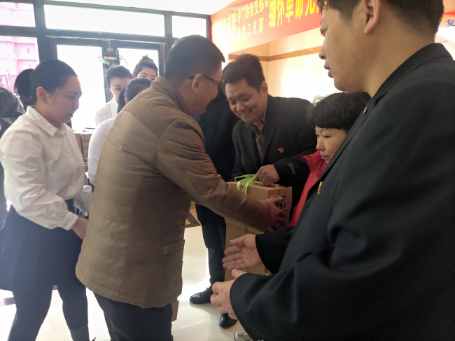 图为活动现场