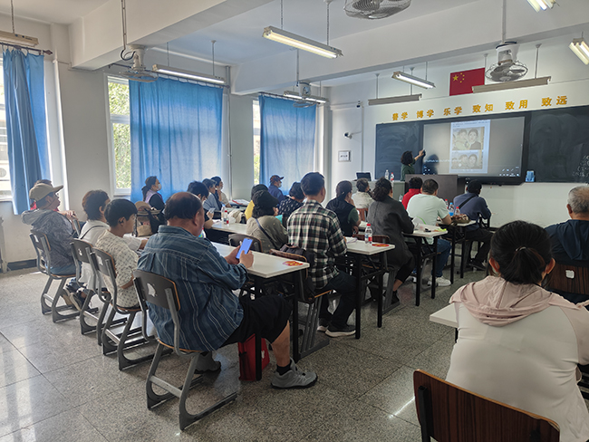 图为短视频制作老师授课现场