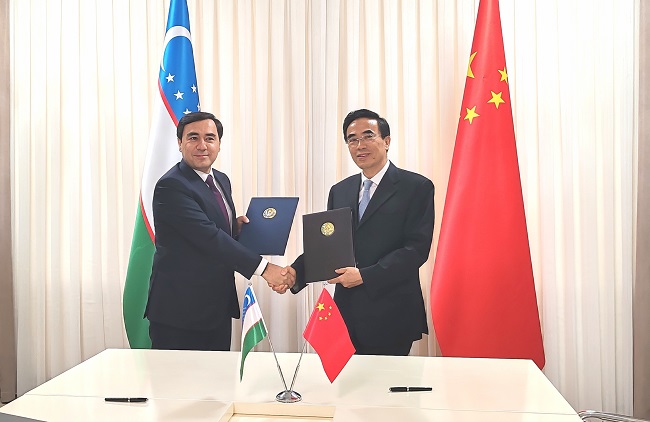 中国残联与乌兹别克斯坦国家社会保障署、国家残奥委会签署合作备忘录