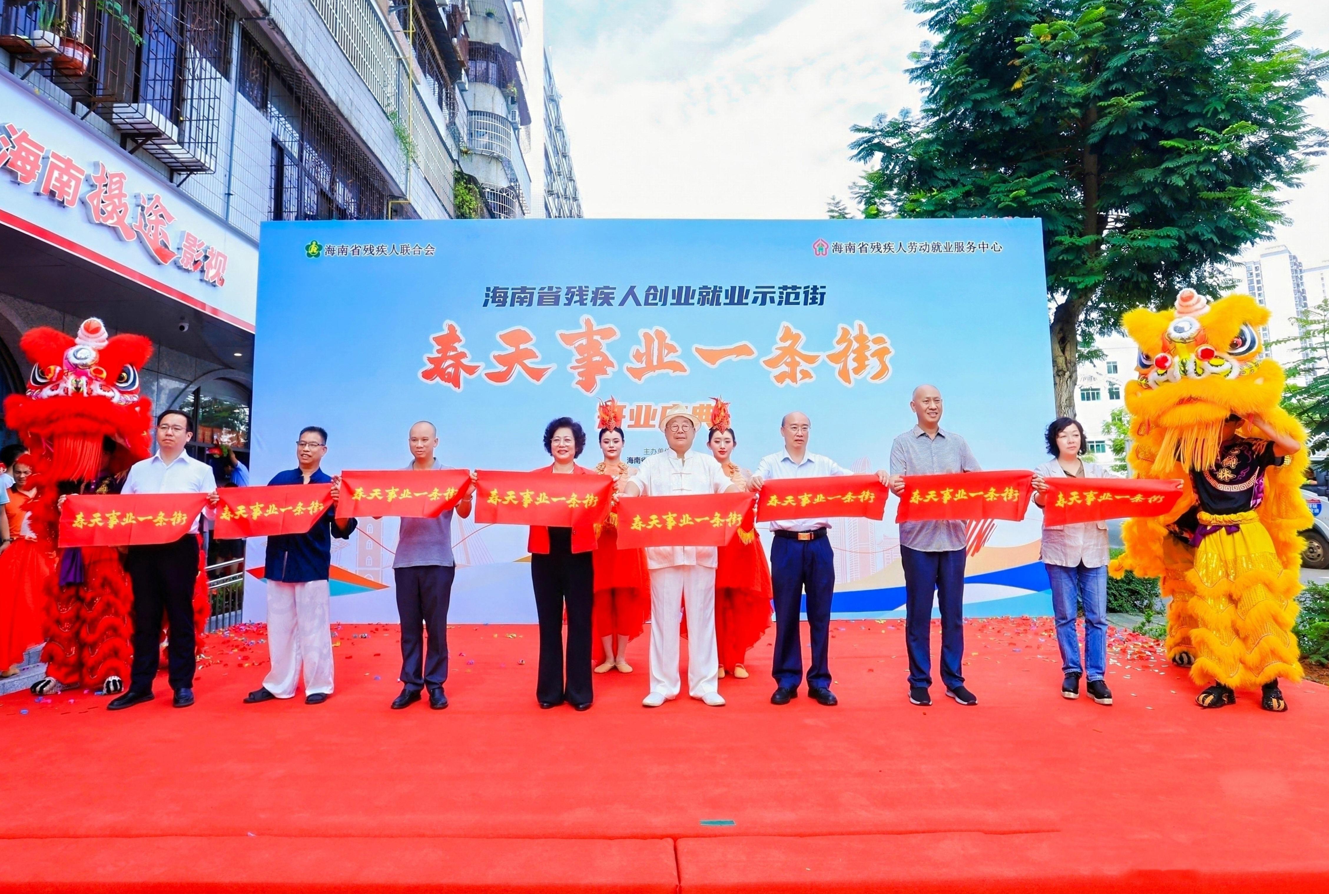 图片为现场活动图片