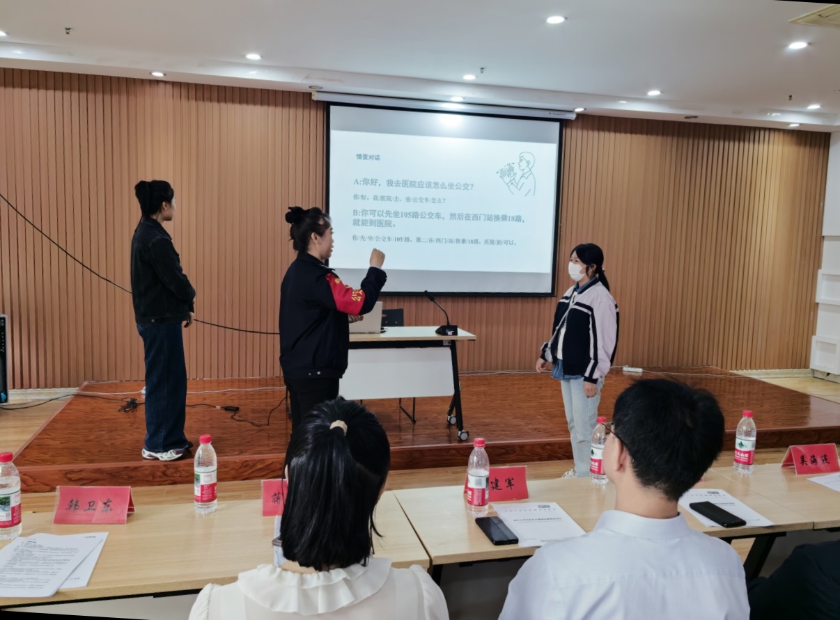 图为公交无障碍服务手语培训.jpg