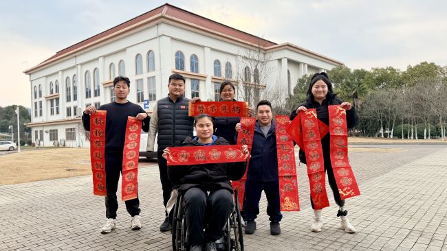 图为活动现场
