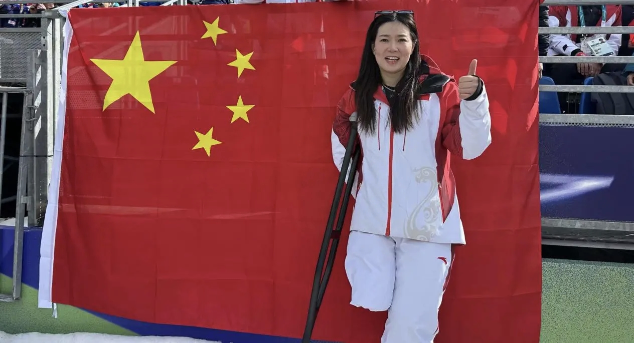 图为辽宁运动员刘思彤 图为辽宁运动员刘思彤