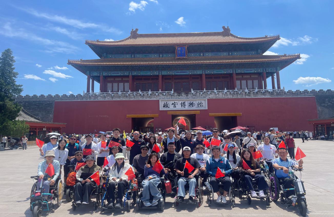 图为集训队在故宫博物院合影