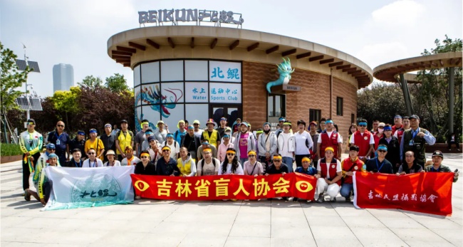 图为活动现场 图为活动现场