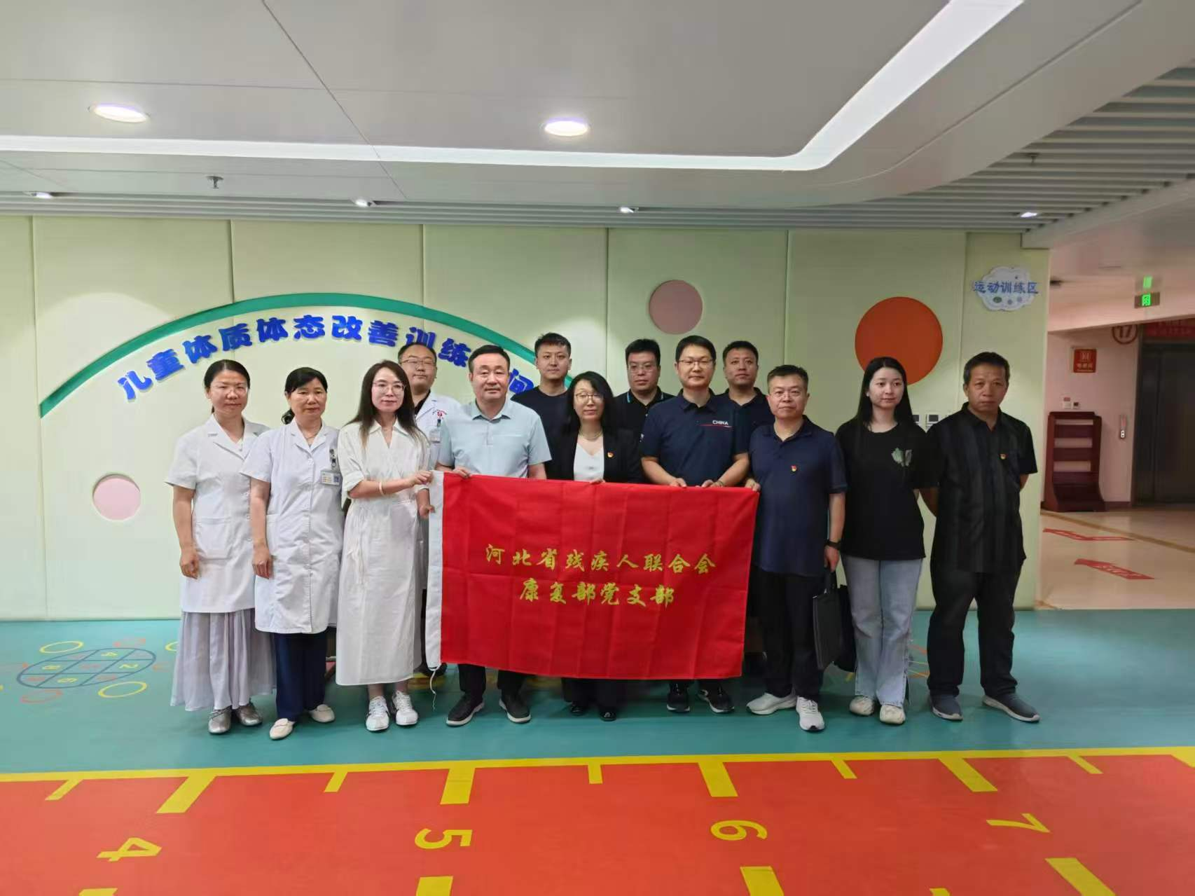 图为活动现场