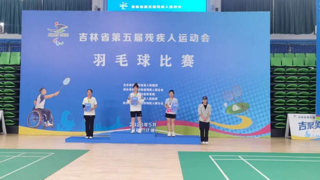 图为比赛现场
