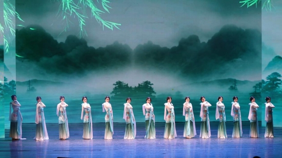 图为公益巡演现场