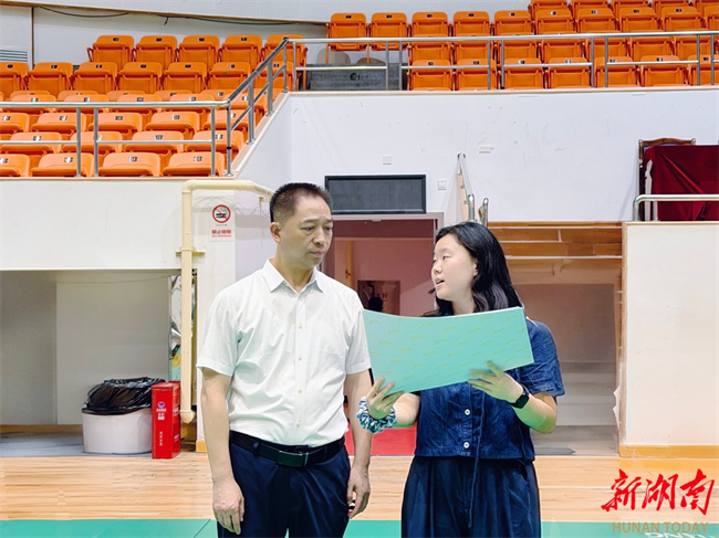 图为调研现场 图为调研现场
