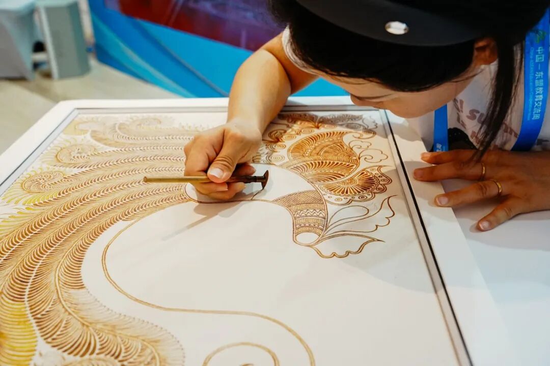图为贵州特殊教育中等职业技术学校 手工艺品 图为贵州特殊教育中等职业技术学校 手工艺品