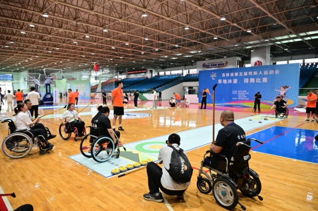 图为活动现场