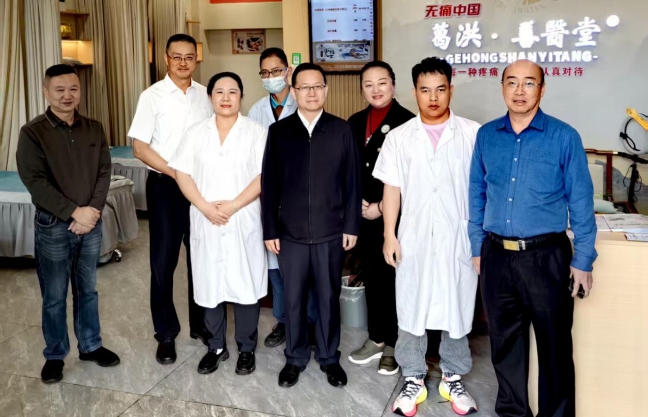 图片为春天事业一条街图片 图片为春天事业一条街图片