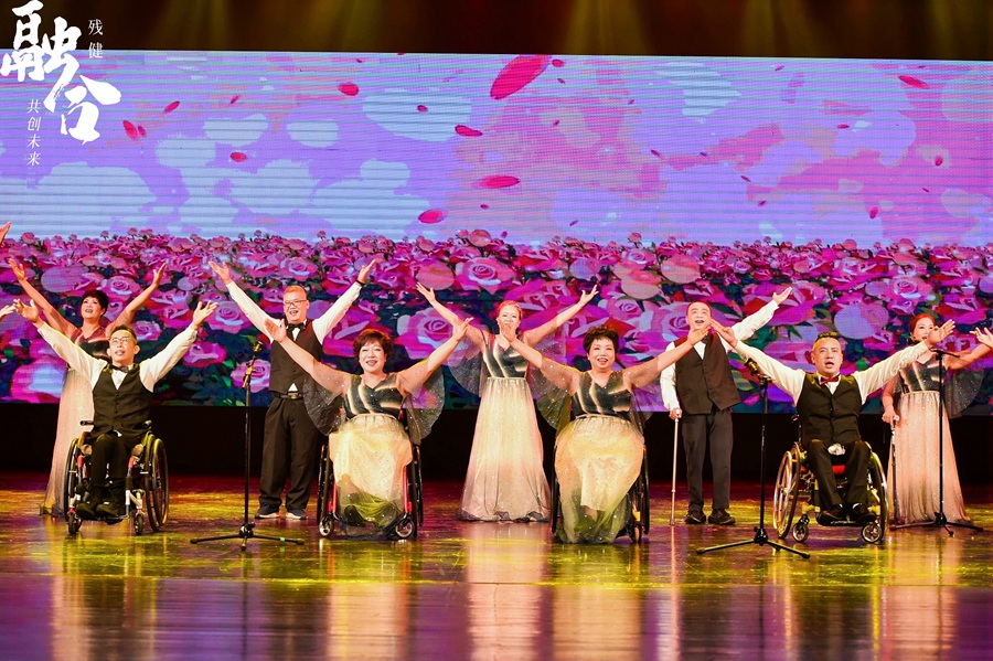 图为巡演现场 图为巡演现场
