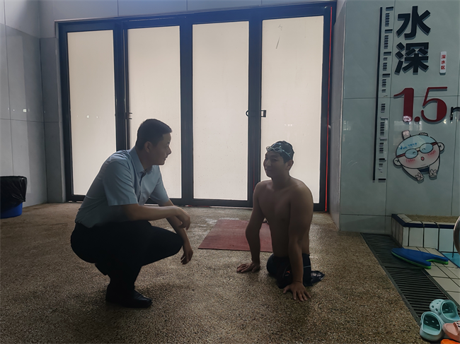 图为调研现场