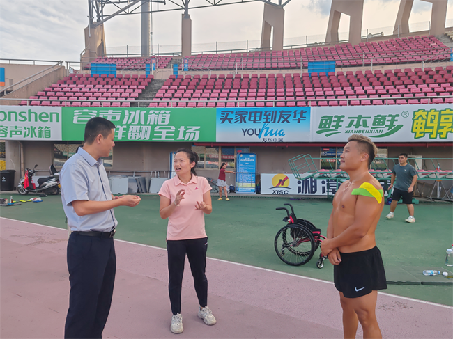 图为调研现场
