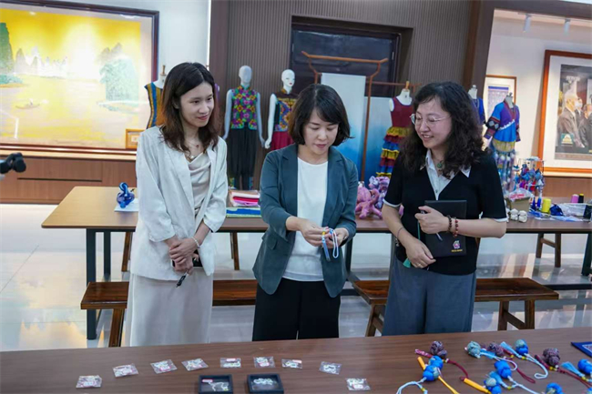 图为调研现场 图为调研现场