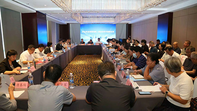图为活动现场 图为活动现场