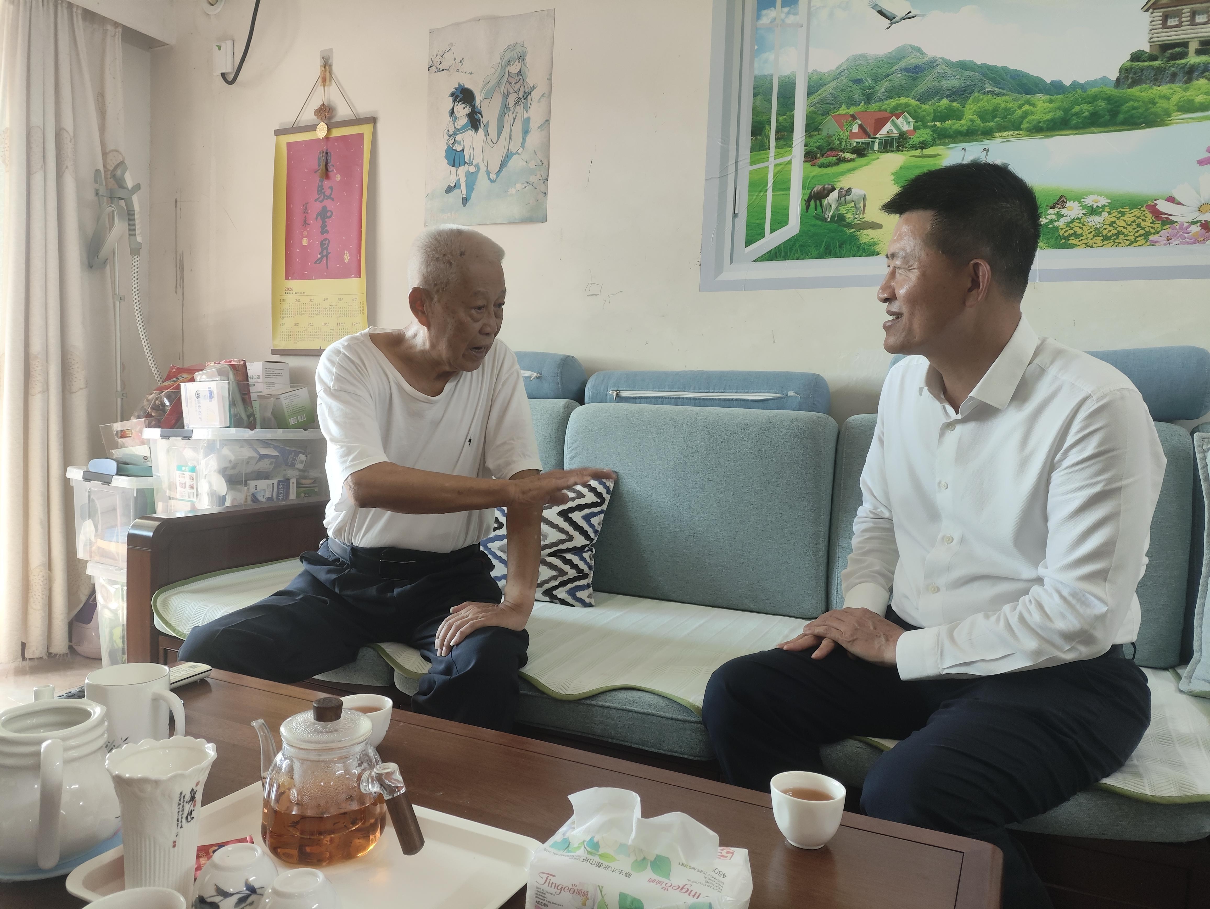 图片为慰问现场图片 图片为慰问现场图片